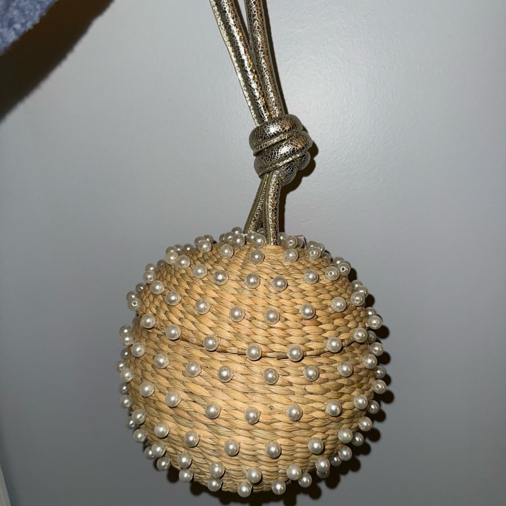 NWT POOLSIDE Pearl-Embellished Tan Clutch - Picture 5 of 5
